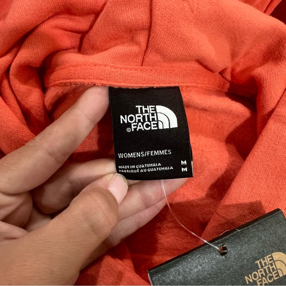 The North Face Logo Play Hoodie Size Medium - Picture 3 of 9